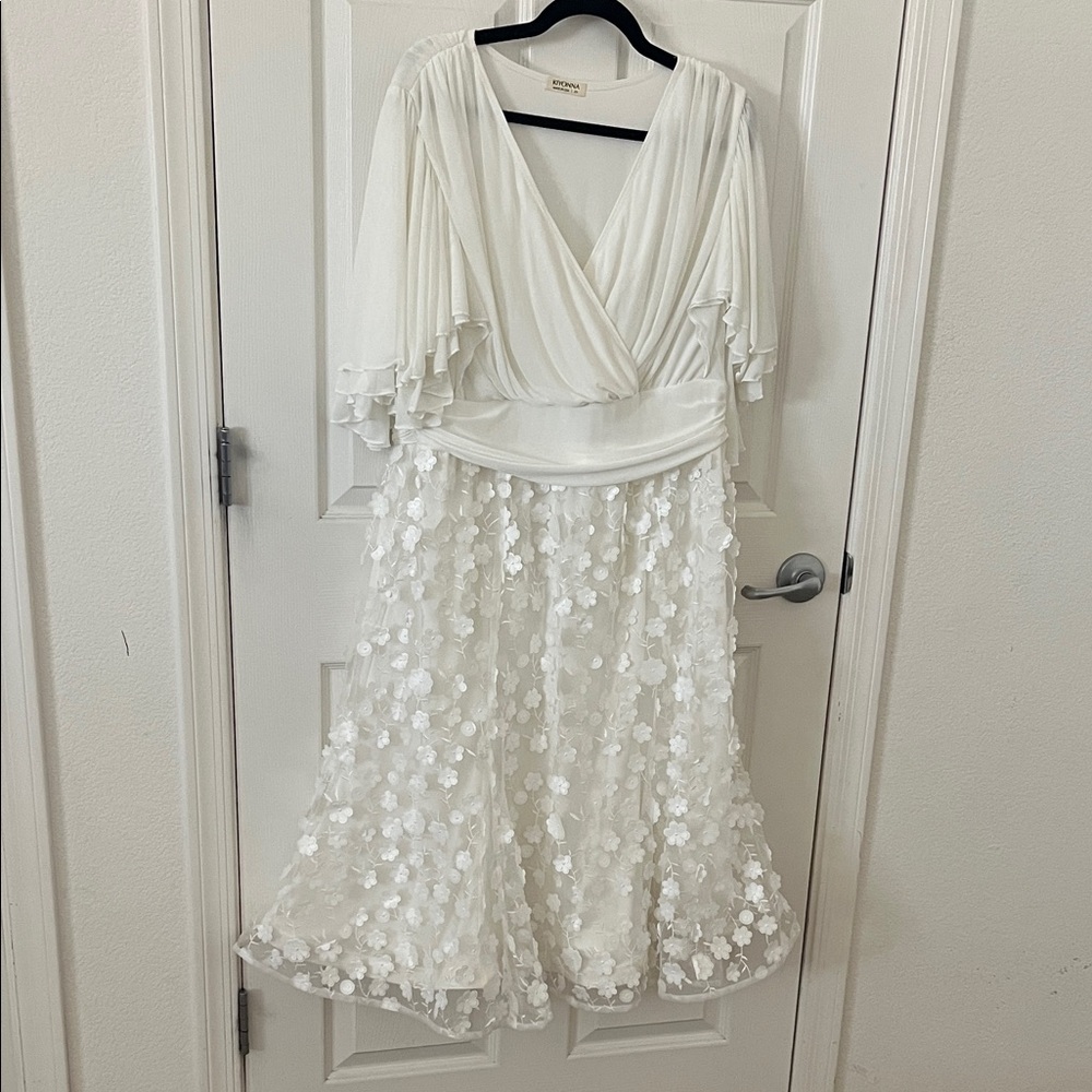 Kiyonna White Floral Dress